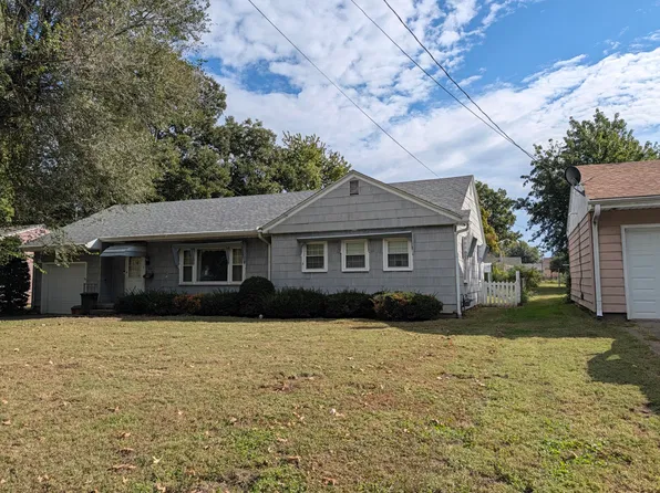672 N Ted Ave, Marshall, MO 65340