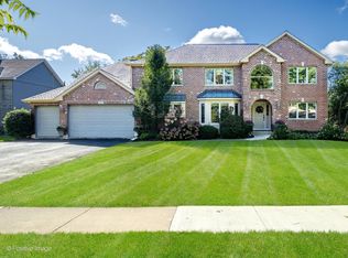 541 68th St, Willowbrook, IL 60527