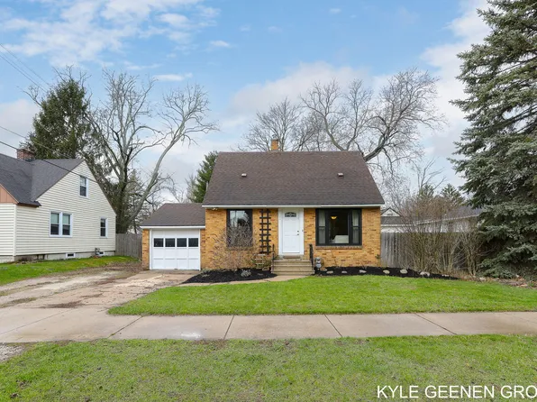 948 Columbia Ave, Holland, MI 49423