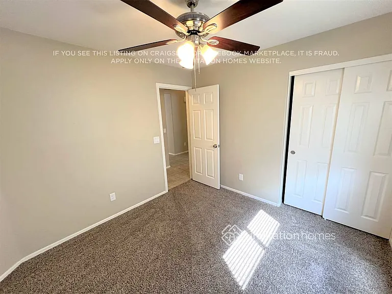 12572 W Saint Moritz Ln — Photo 11