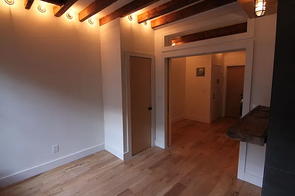 Rented by Owner | media 9