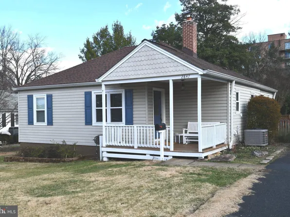 2847 Fairmont St, Falls Church, VA 22042