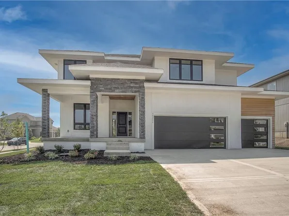 15416 W 171st Ter, Olathe, KS 66062