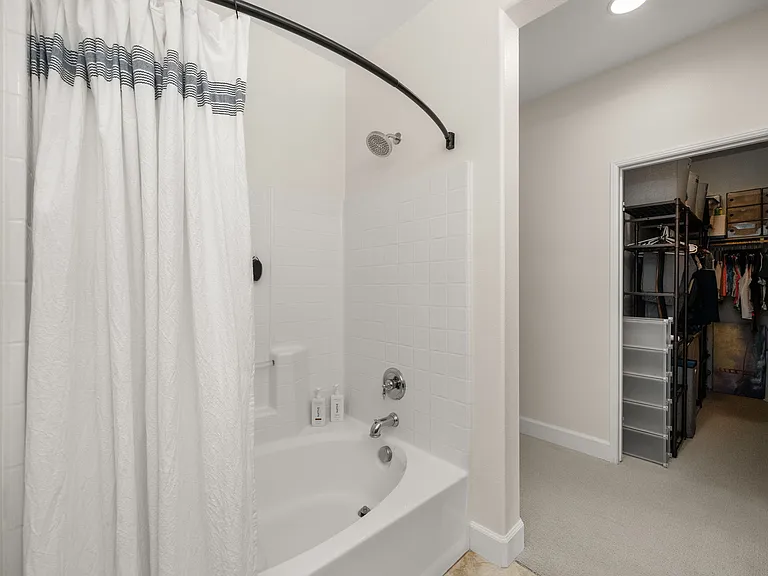 13190 Murano Ave — Photo 15