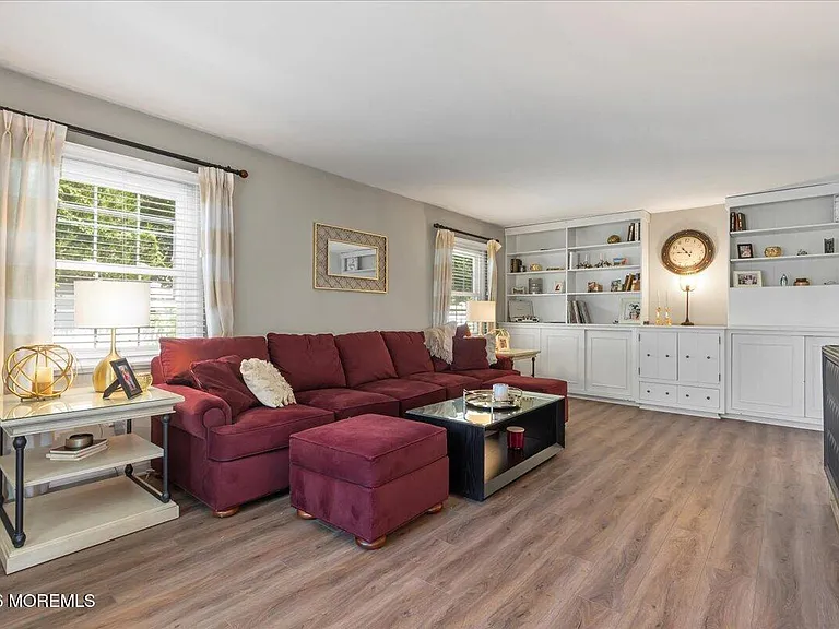 171 Fordham Dr — Photo 6