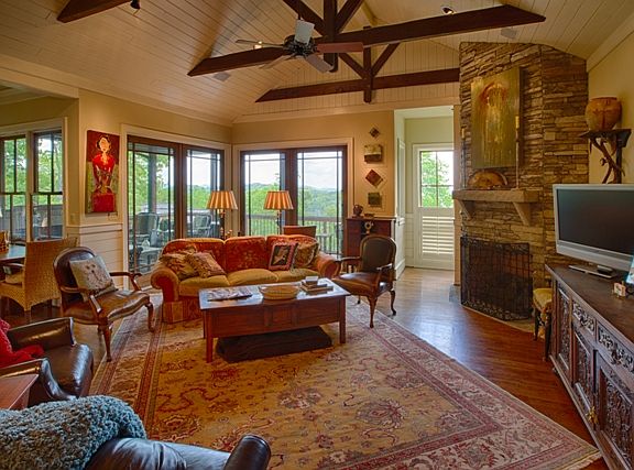 2nd image of 776 Highlands Cove Dr