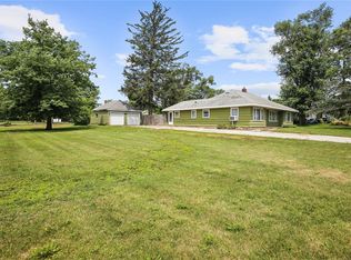 204 N Elm St, Broadlands, IL