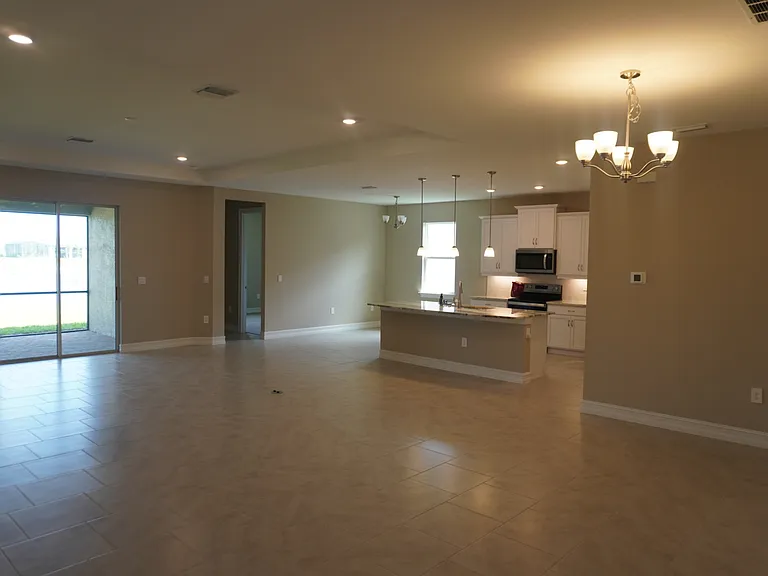 16027 Crofton Springs Way — Photo 5