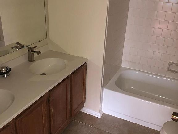 2nd image of 4114 Kennygreen Ct