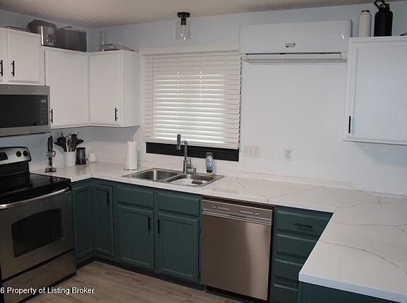 4th image of 774 4th Ave E