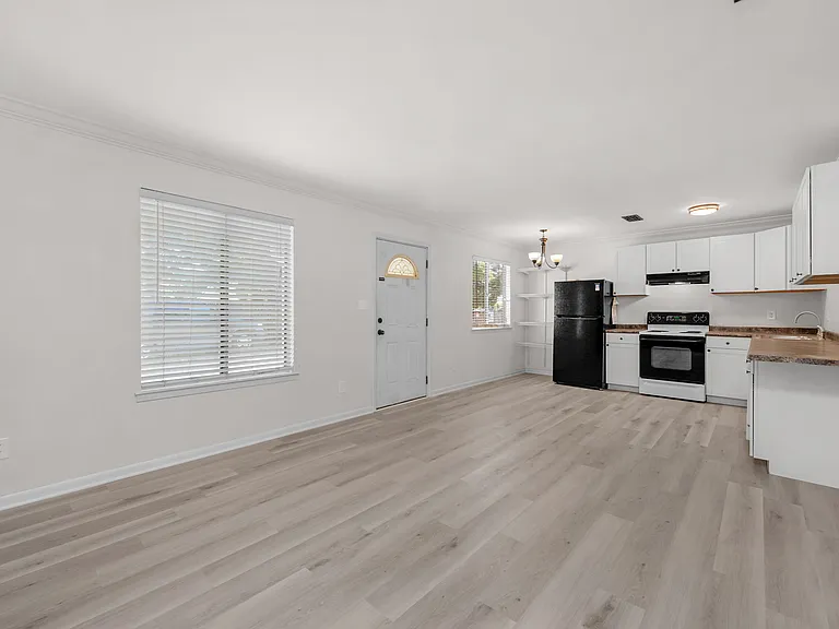 131 Bayou View Dr #D — Photo 7
