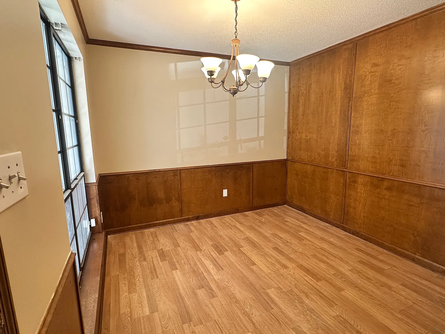 2 bed, 1.5 bath, 1419 sqft, $1,450 — Photo 2
