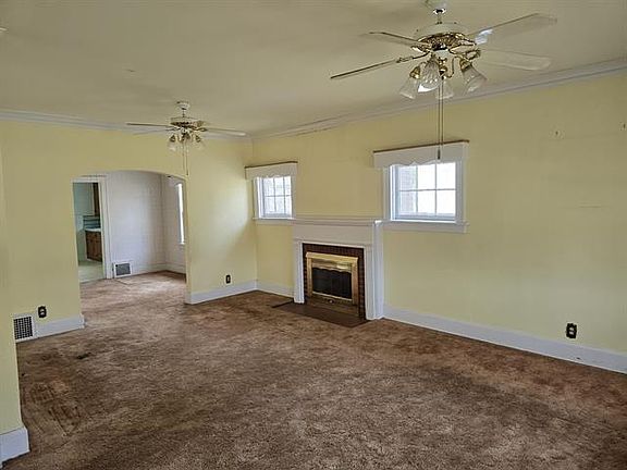 3rd image of 112 Rome Ave