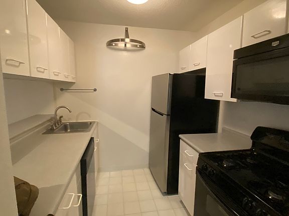 4th image of 2 S End Ave APT 6L