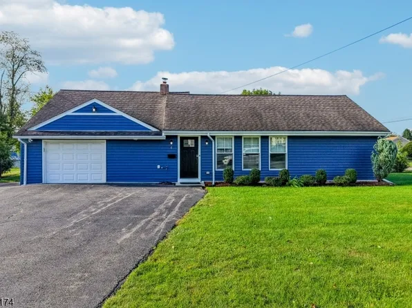 4 Stuart Ln, Wayne Twp., NJ 07470