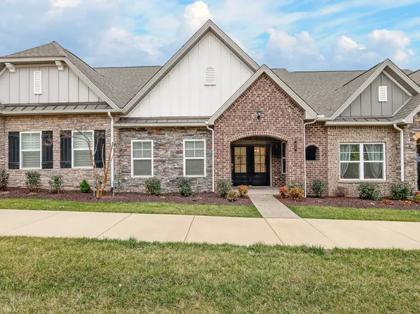 215 Trevor Dr, Mount Juliet, TN 37122