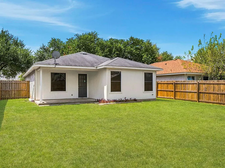 1144 Miss Kimberlys Ln — Photo 23