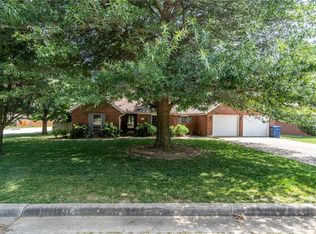 1409 Deerfield Mdw, Siloam Springs, AR 72761