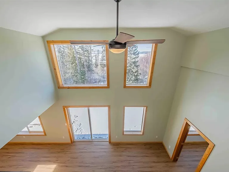 34087 Warren Ln — Photo 6