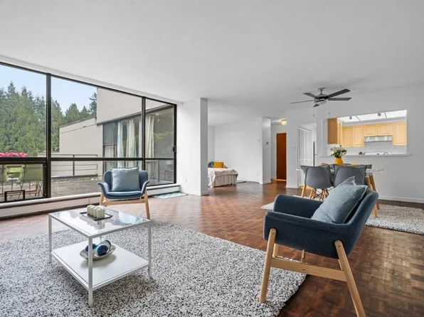4900 Cartier St #106, Vancouver, BC V6M 4H2