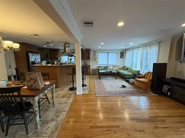 167 Summer St, Arlington, MA 02474