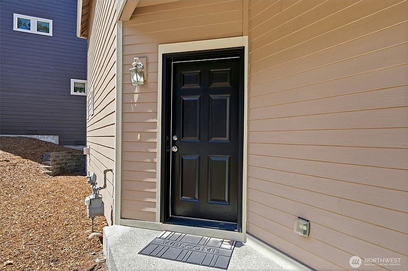 3rd image of 116 60th Street SE