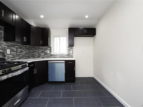 2nd image of 161-26 Baisley Blvd