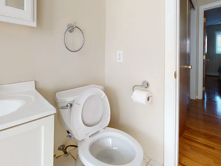 68 Bryon Rd #3 — Photo 9