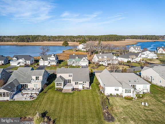 3rd image of 36939 Creekhaven Dr