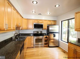 20423 Meadow Pond Pl, Montgomery Village, MD 20886