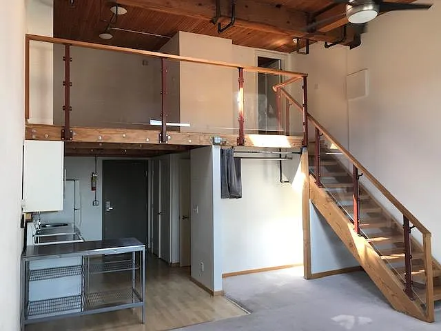 910 22nd Ave #6 — Photo 1