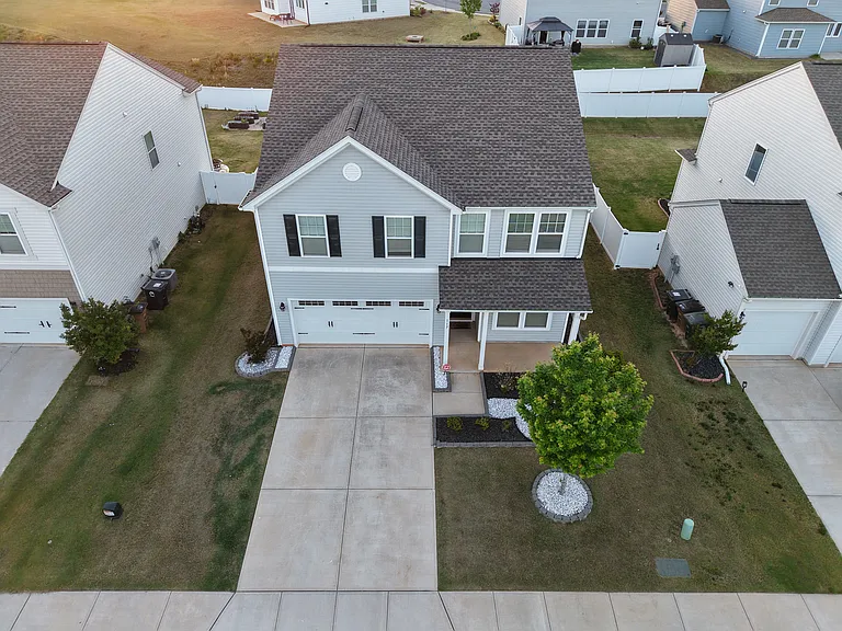 117 Bretan Ct — Photo 8