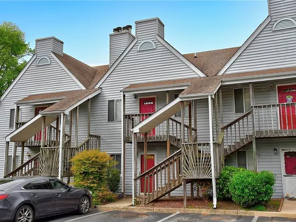 722 Lesner Ave APT 102, Norfolk, VA 23518
