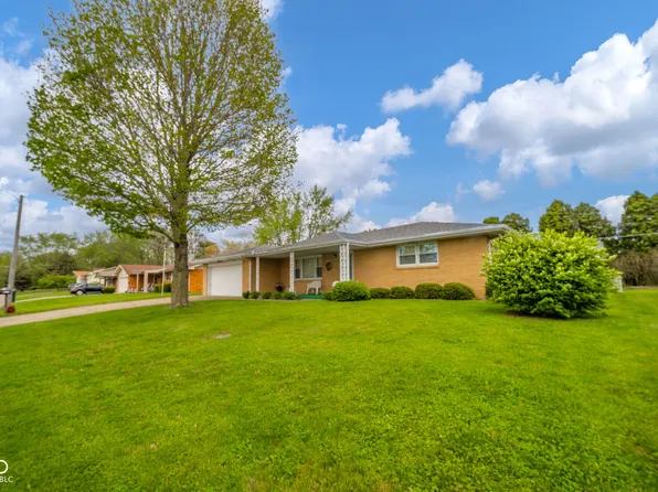 1324 Chesterfield Dr, Anderson, IN 46012