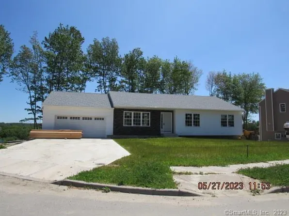 29 Pear Tree Drive, Naugatuck, CT 06770