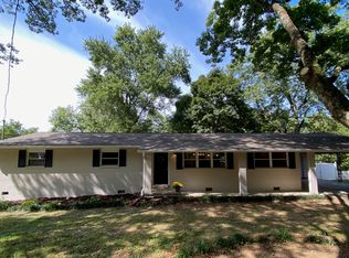 213 Wakefield Rd, Knoxville, TN 37922