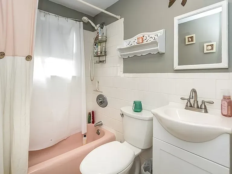 170 Ravenswood Rd — Photo 33