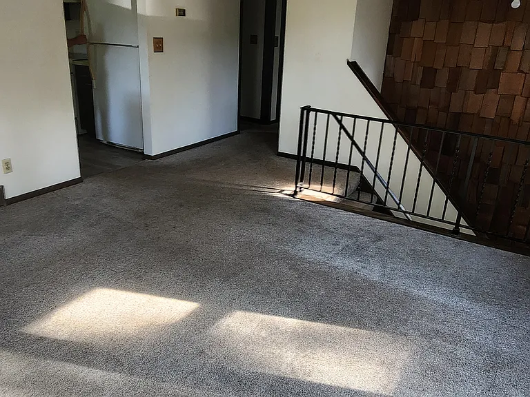 701 Railroad Ave SE — Photo 5