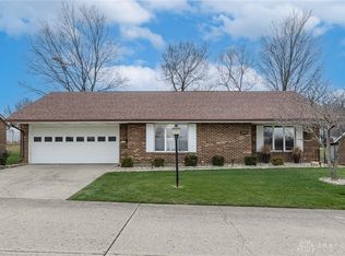 3059 Brixton Dr W, Springfield, OH 45503