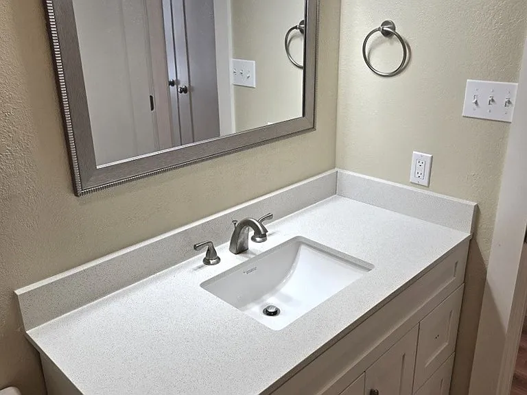 121 N Glenwood Dr #B — Photo 15