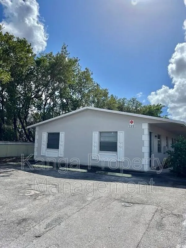 2 bed, 1.0 bath, 758 sqft, $1,850 — Photo 1