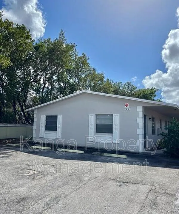 220 SW 8th St #2