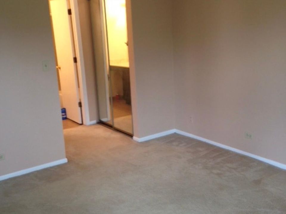 2nd image of 566 Windgate Ct #5E1