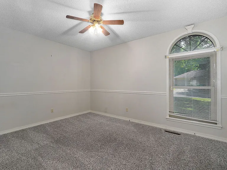 4035 S Parkcrest Ave — Photo 31
