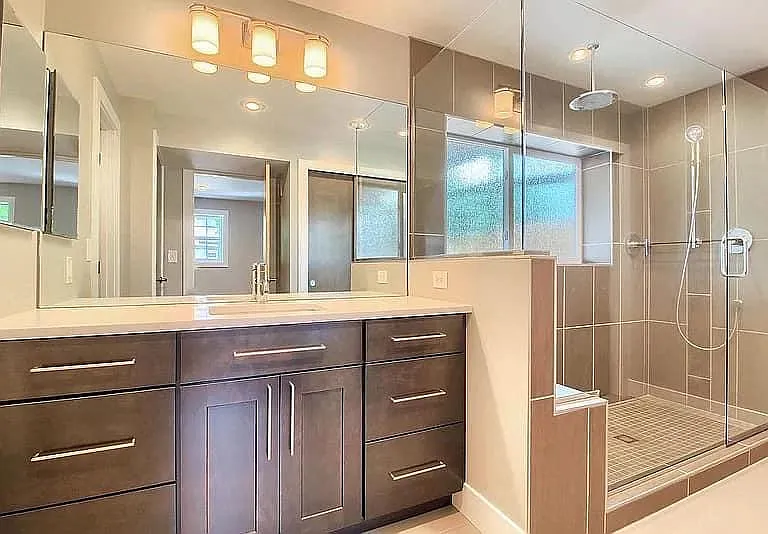 559 London Ave — Photo 8