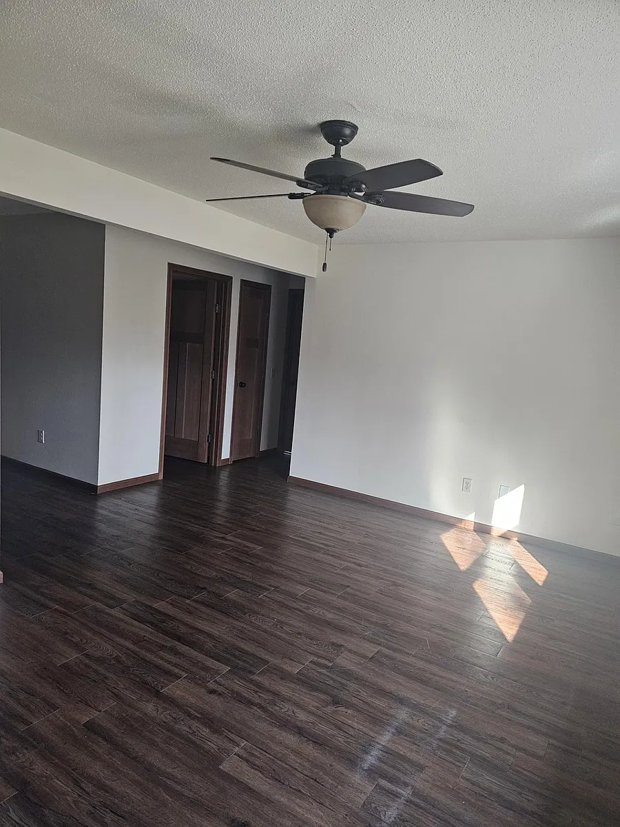 Building Photo - 307 Micheels Ln