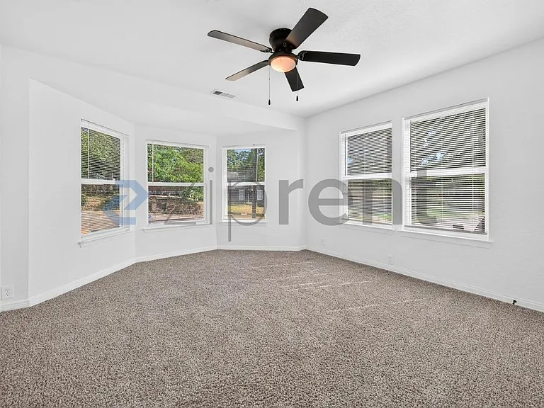 1319 Lynn Haven Ave — Photo 20