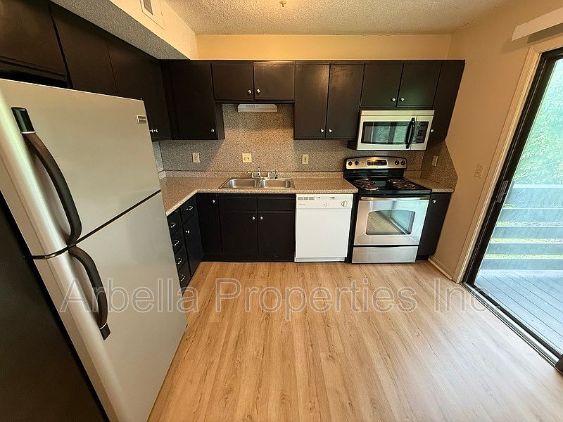 1st image of 103 S Beech St APT 15
