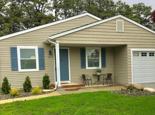 10 Panama Ct, Toms River, NJ