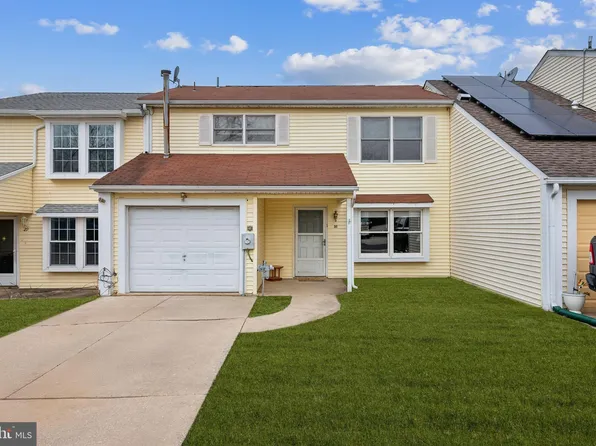 31 Fomalhaut Ave, Turnersville, NJ 08012